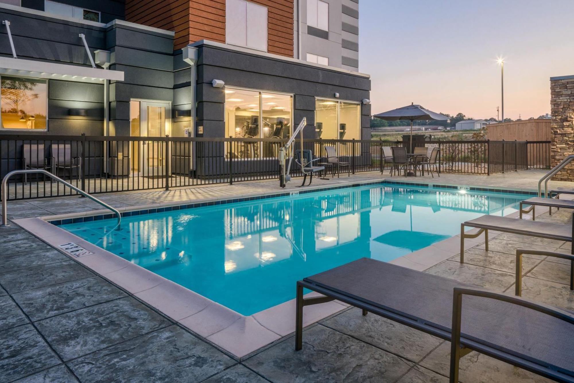 Fairfield By Marriott Inn & Suites Albertville ภายนอก รูปภาพ